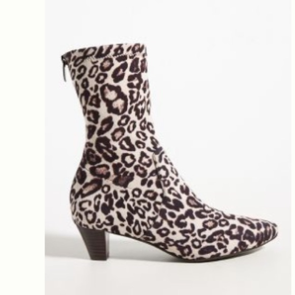 Anthropologie Silent D White Cheetah Stretch Boots. Gem